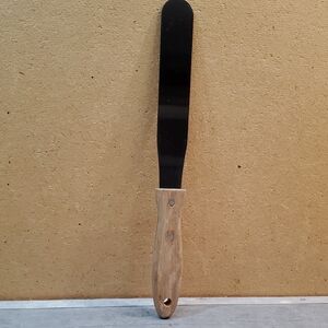 Stainless Steel Spreader with Wood Handle